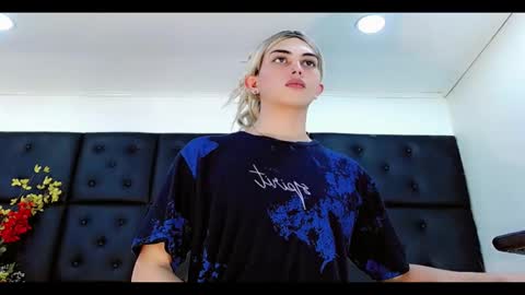 daniela_pink_ online show from February 14, 10:34 pm