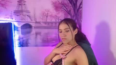 danielarivasth online show from February 26, 9:12 am