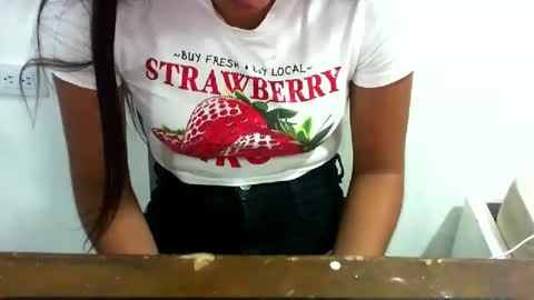 Snapshot of danielaa_foxx chatting on September 18, 1:20 am danielaa_foxx online show from September 18, 1:20 am