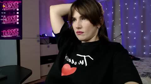 Daniela Cooper online show from October 20, 5:18 pm