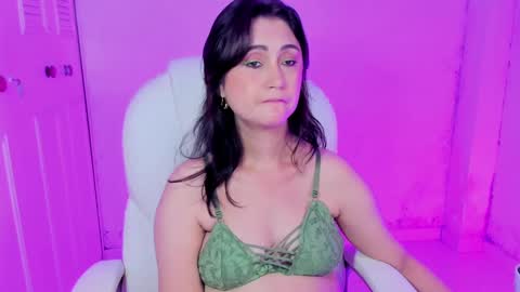 Daniela online show from February 6, 10:47 am