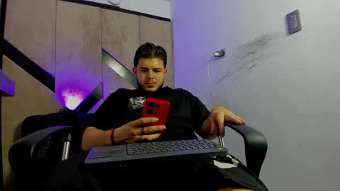 DANIEL online show from October 2, 1:48 am