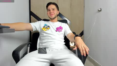 DANIEL online show from February 2, 3:32 am