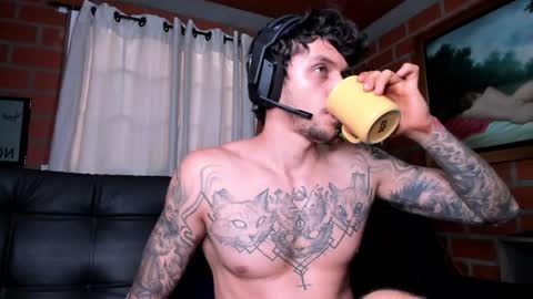 Snapshot of daniele_bunny chatting on January 2, 9:39 pm Daniele Bunny online show from January 2, 9:39 pm