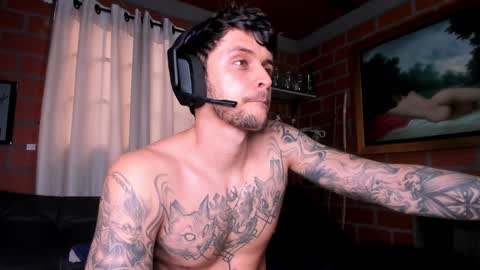 Snapshot of daniele_bunny chatting on February 4, 9:20 pm Daniele Bunny online show from February 4, 9:20 pm