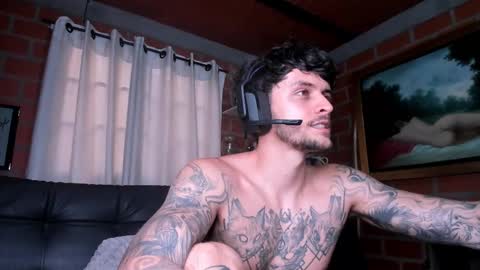 Snapshot of daniele_bunny chatting on March 1, 8:42 pm Daniele Bunny online show from March 1, 8:42 pm
