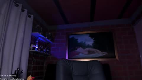 Daniele Bunny online show from October 4, 10:40 pm