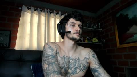 Snapshot of daniele_bunny chatting on January 8, 9:01 pm Daniele Bunny online show from January 8, 9:01 pm
