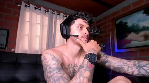 Snapshot of daniele_bunny chatting on February 17, 8:16 pm Daniele Bunny online show from February 17, 8:16 pm