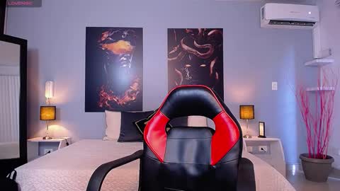 Daniel Haloran online show from February 18, 8:52 pm