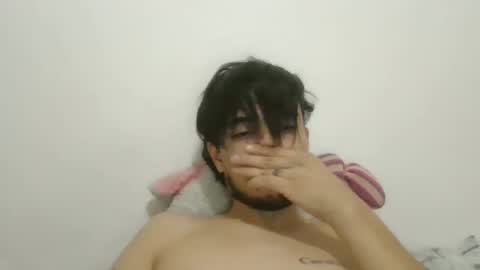Snapshot of danielhot17 chatting on February 4, 4:05 am DANIEL online show from February 4, 4:05 am