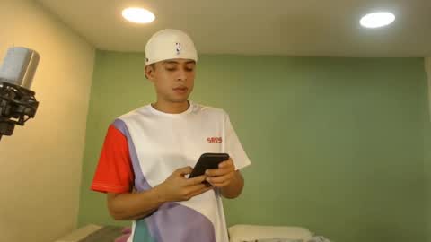 danielitopapii online show from June 12, 1:37 am
