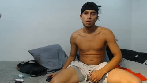 danielitopapii online show from March 11, 3:14 am