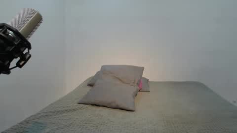 danielitopapii online show from February 8, 1:43 am