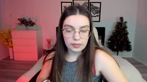 Daniella online show from December 20, 2:59 pm