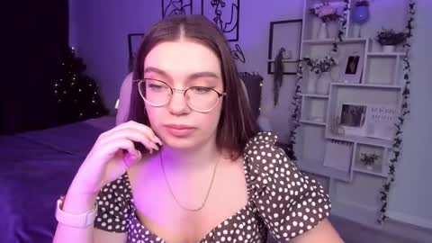 Daniella online show from January 5, 9:15 am