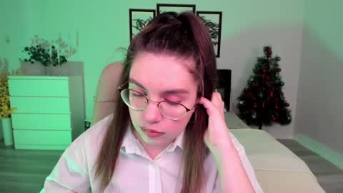 Daniella online show from December 18, 11:13 am