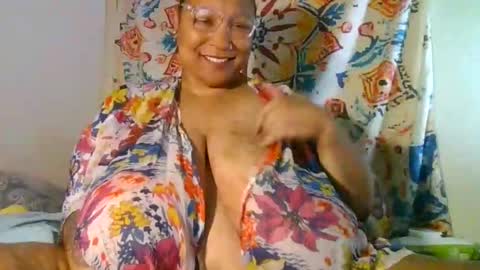 DaniellaTripleX online show from November 16, 1:51 am