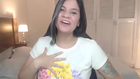 daniellerain online show from March 9, 4:44 pm