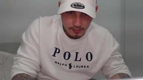 Snapshot of danielmilan chatting on March 10, 12:17 pm THE BIG BOSS online show from March 10, 12:17 pm