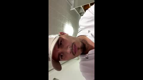 Snapshot of danielmilan chatting on January 4, 10:34 pm THE BIG BOSS online show from January 4, 10:34 pm
