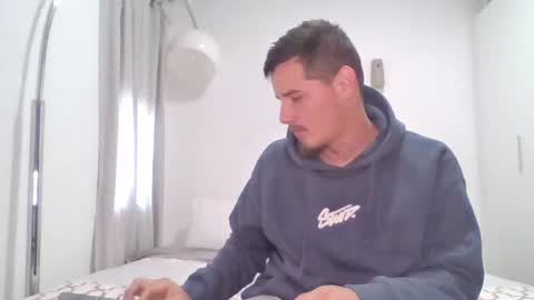 Snapshot of danielmilan chatting on January 30, 8:43 am THE BIG BOSS online show from January 30, 8:43 am