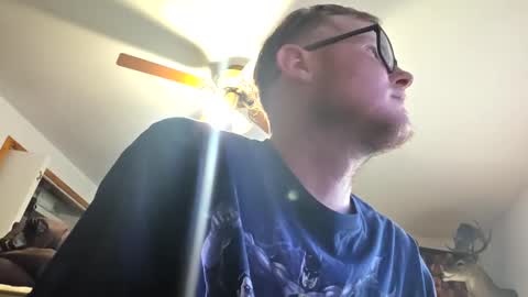 Daniel    y. online show from September 11, 10:44 pm