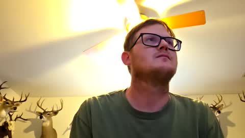 Daniel    y. online show from April 7, 10:12 pm