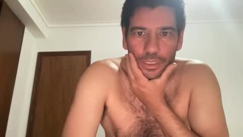 danieltalho23 online show from October 23, 9:15 pm