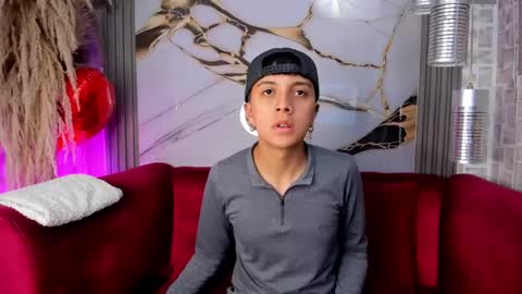 Snapshot of danieltravel chatting on October 28, 12:17 pm Daniel online show from October 28, 12:17 pm