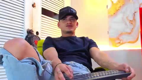 Dani online show from November 28, 4:20 am