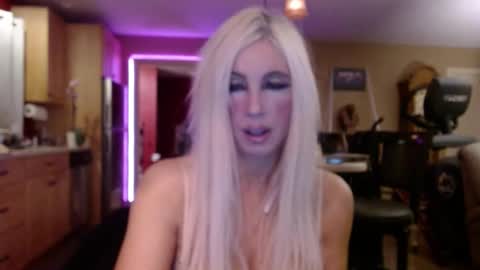 DanikaWhite69 online show from February 5, 4:06 am