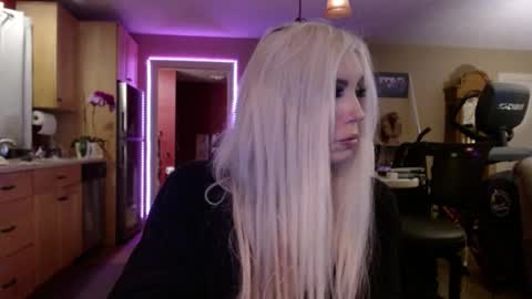 DanikaWhite69 online show from September 29, 8:46 am