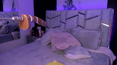 Dani Phonenix online show from February 24, 10:47 pm