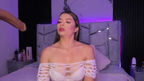 Dani Phonenix online show from March 5, 7:49 pm