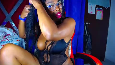 danisabrownn online show from February 24, 3:26 pm