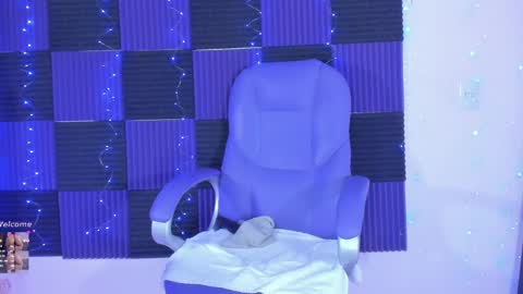 Dannacastle online show from April 25, 5:53 am