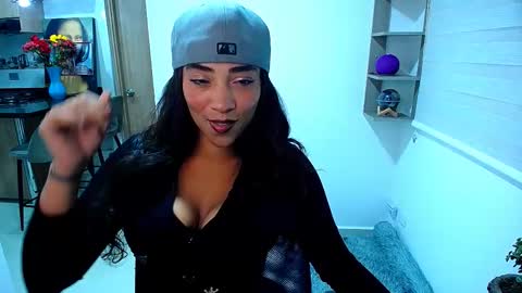 Danna  Ross online show from October 24, 12:11 am