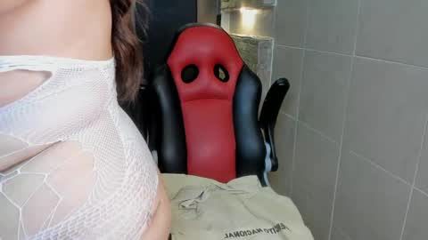 DANNA online show from May 15, 11:34 pm