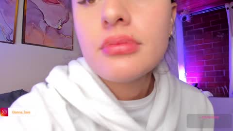 Danna Lovs online show from January 23, 2:17 pm