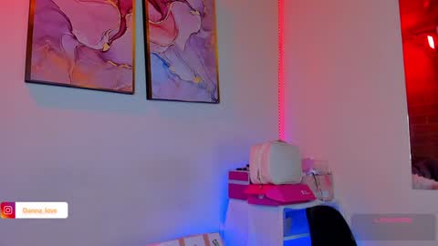 Danna Lovs online show from December 20, 2:37 pm