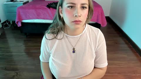 Snapshot of danna_martinezz chatting on January 12, 1:11 am Danna martinezz online show from January 12, 1:11 am