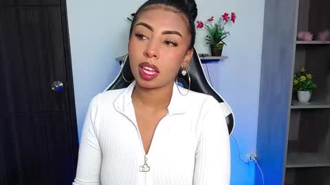 Danna online show from October 8, 10:32 am