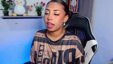 Danna online show from December 16, 11:11 pm