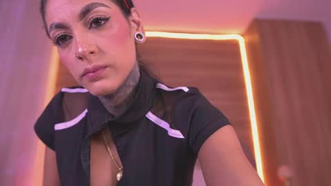 Danna Berlin  online show from May 13, 7:23 pm