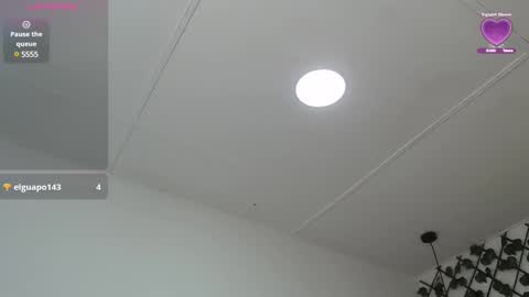 Snapshot of dannaberlin_0 chatting on March 5, 3:40 pm dannaberlin_0 online show from March 5, 3:40 pm