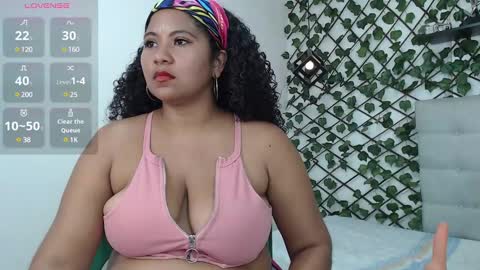 Snapshot of dannaberlin_0 chatting on February 27, 4:32 pm dannaberlin_0 online show from February 27, 4:32 pm