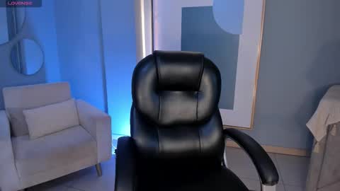 Danna Cruz  online show from October 22, 7:37 pm