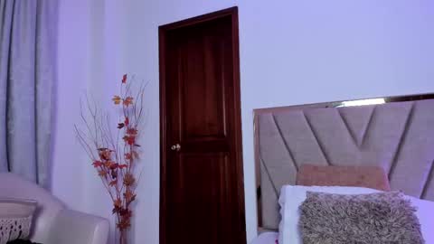 DannaHadid online show from September 12, 7:27 pm
