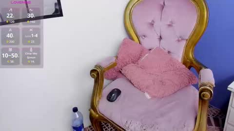 Danna online show from October 8, 6:03 pm